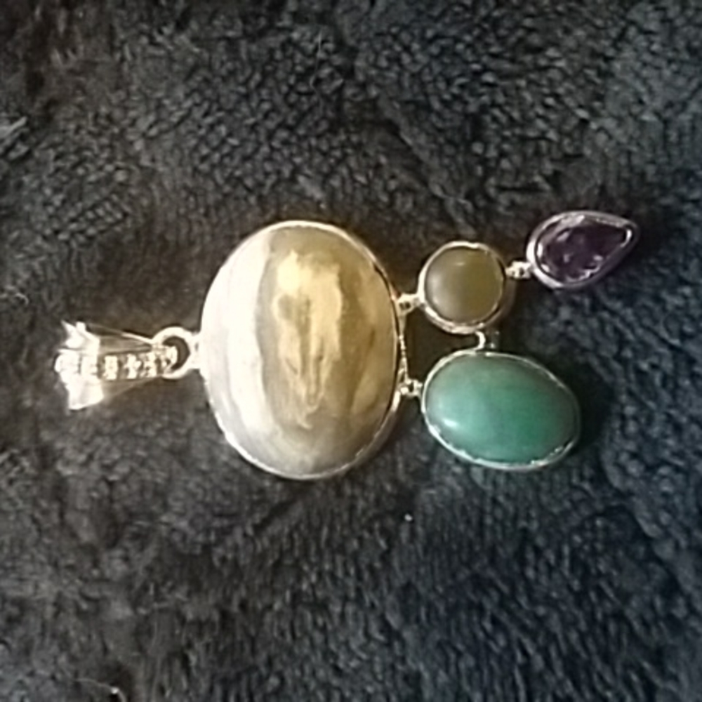 Pendant